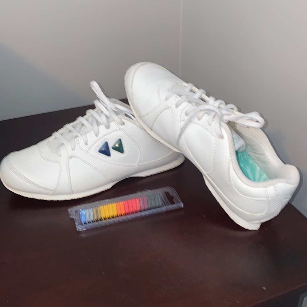 Kaepa Cheer Shoes size 6